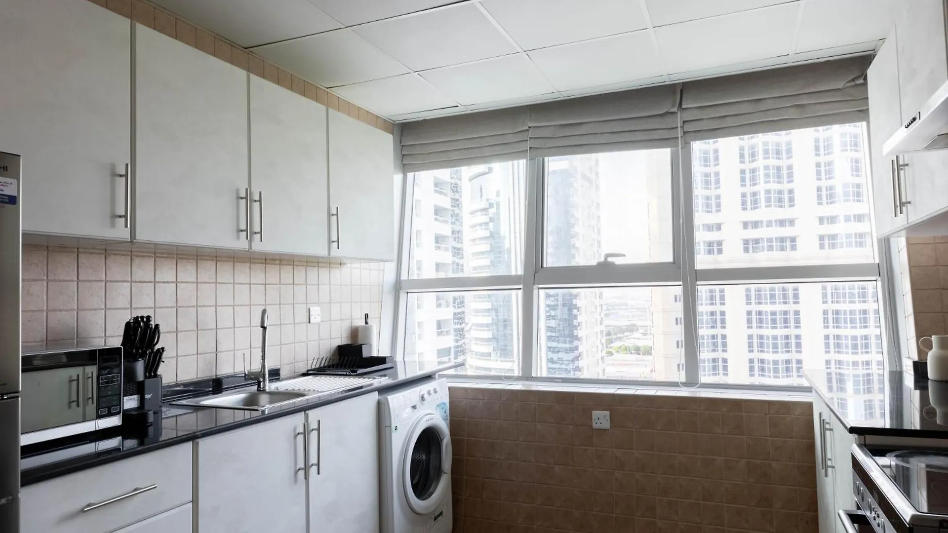 Handsome 1Br In Armada Tower 3 Dubai Lejlighed