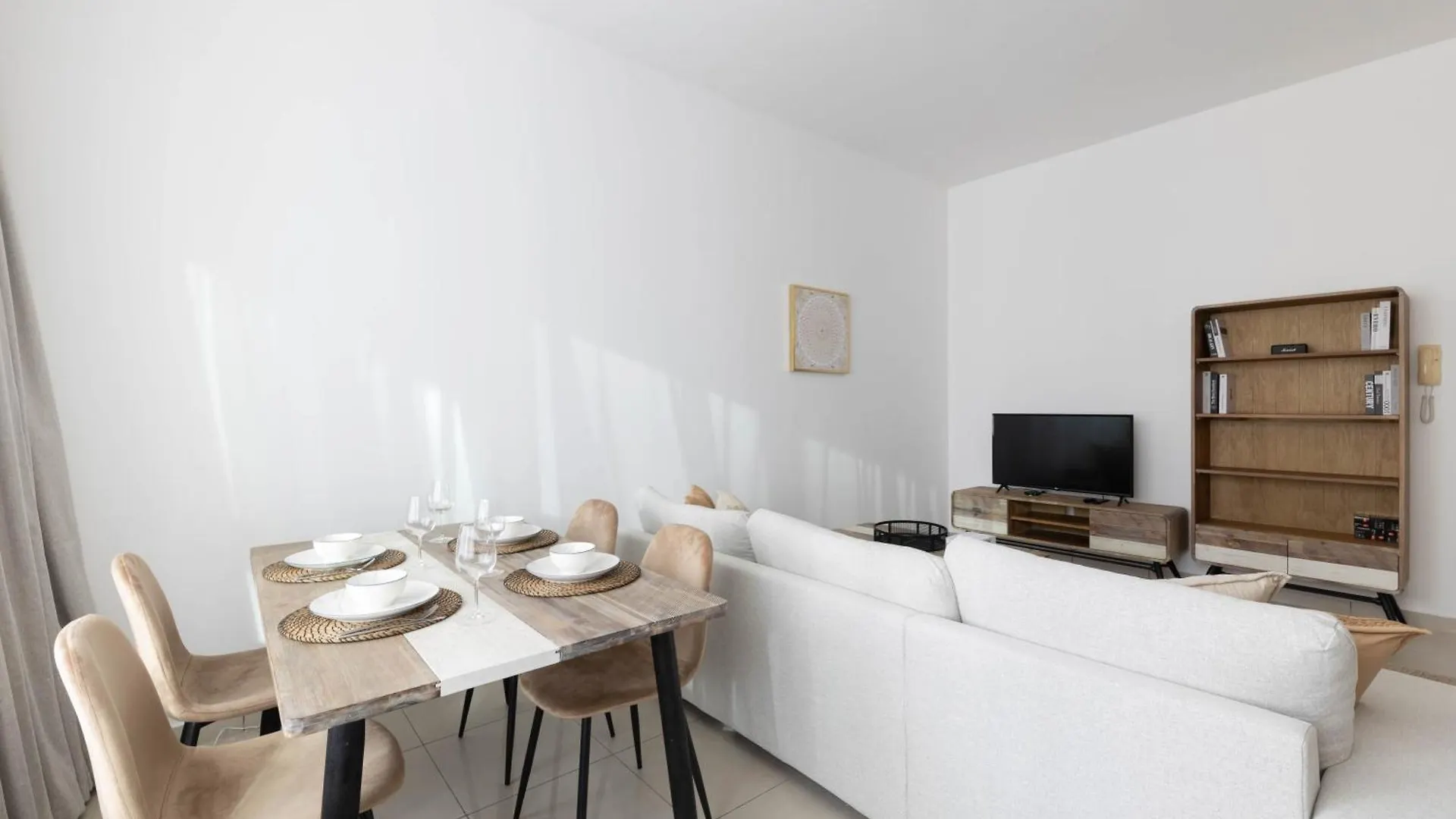Handsome 1Br In Armada Tower 3 Dubai Apartment